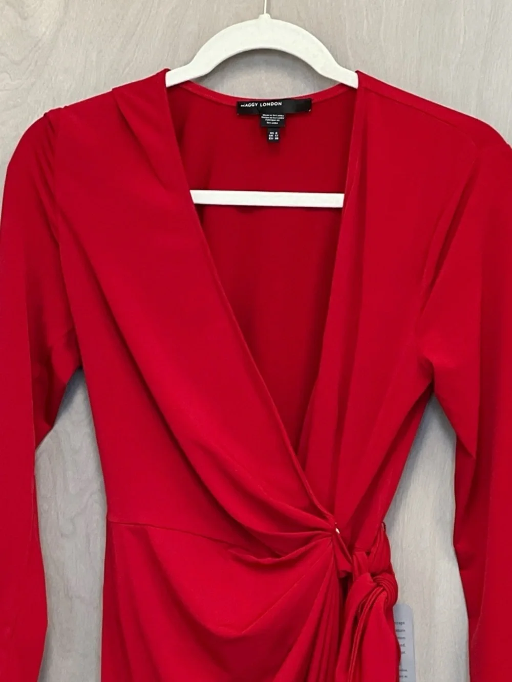 Maggy London Red Long Sleeve Wrap Dress Jersey Size 8 - Picture 2 of 4